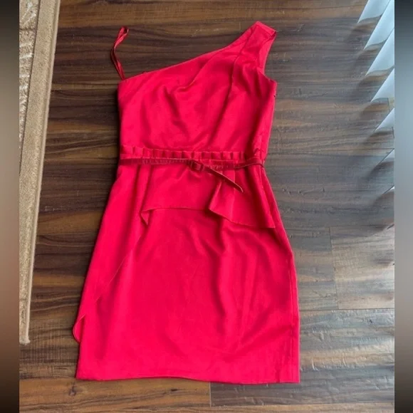 Very beautiful and stylish dress from Monoukian. - Picture 2 of 12